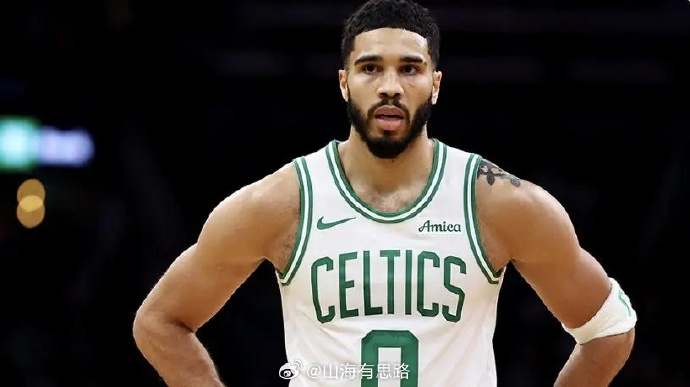 凯尔特人球员表现逆天,单场16记三分球刷新个人纪录 凯尔特人球员表现逆天,单场16记三分球刷新个人纪录