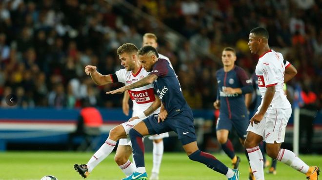 阿斯顿维拉主场作战，冲击排名迎接挑战