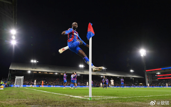 水晶宫客场逆转战胜斯旺西，保级希望加大