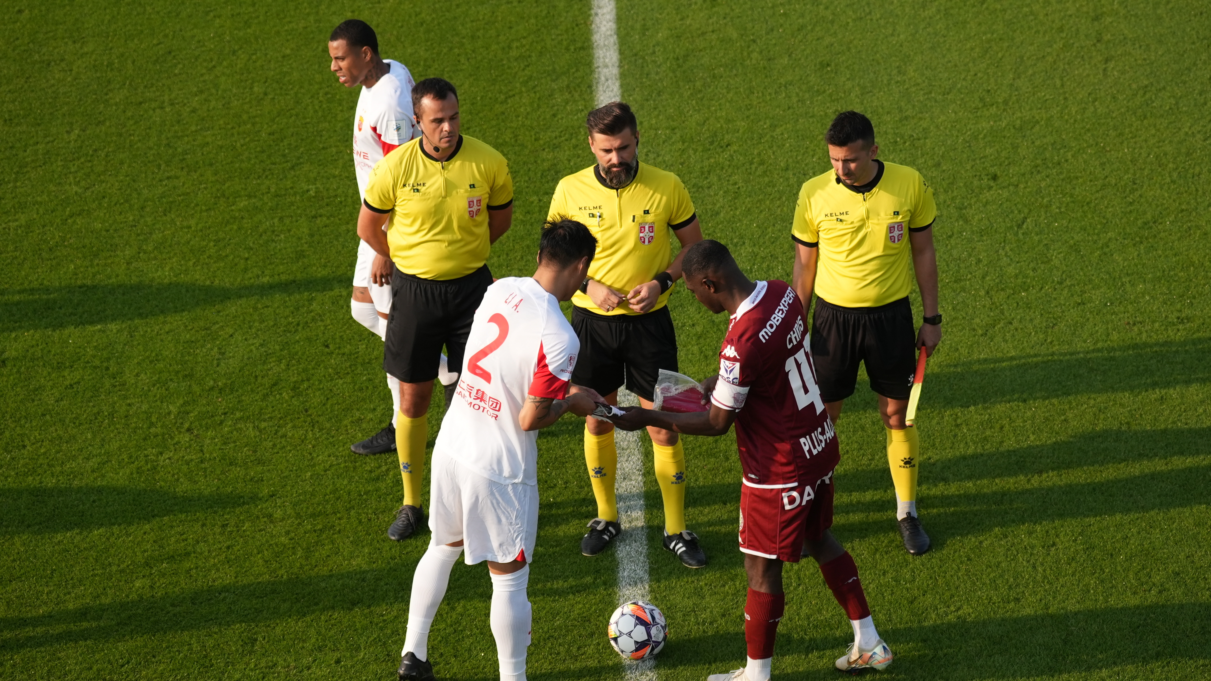 球队核心球员发威，带领全队向胜利前行