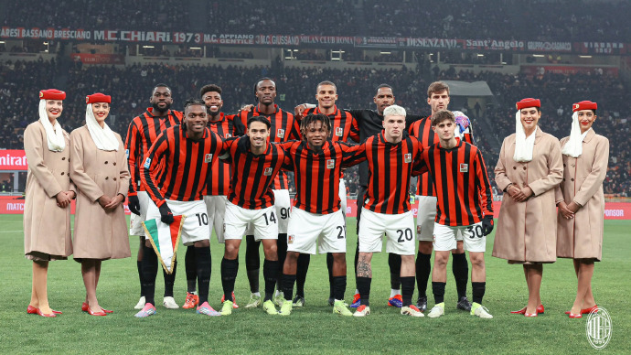 意甲赛场实录：AC米兰艰难取胜