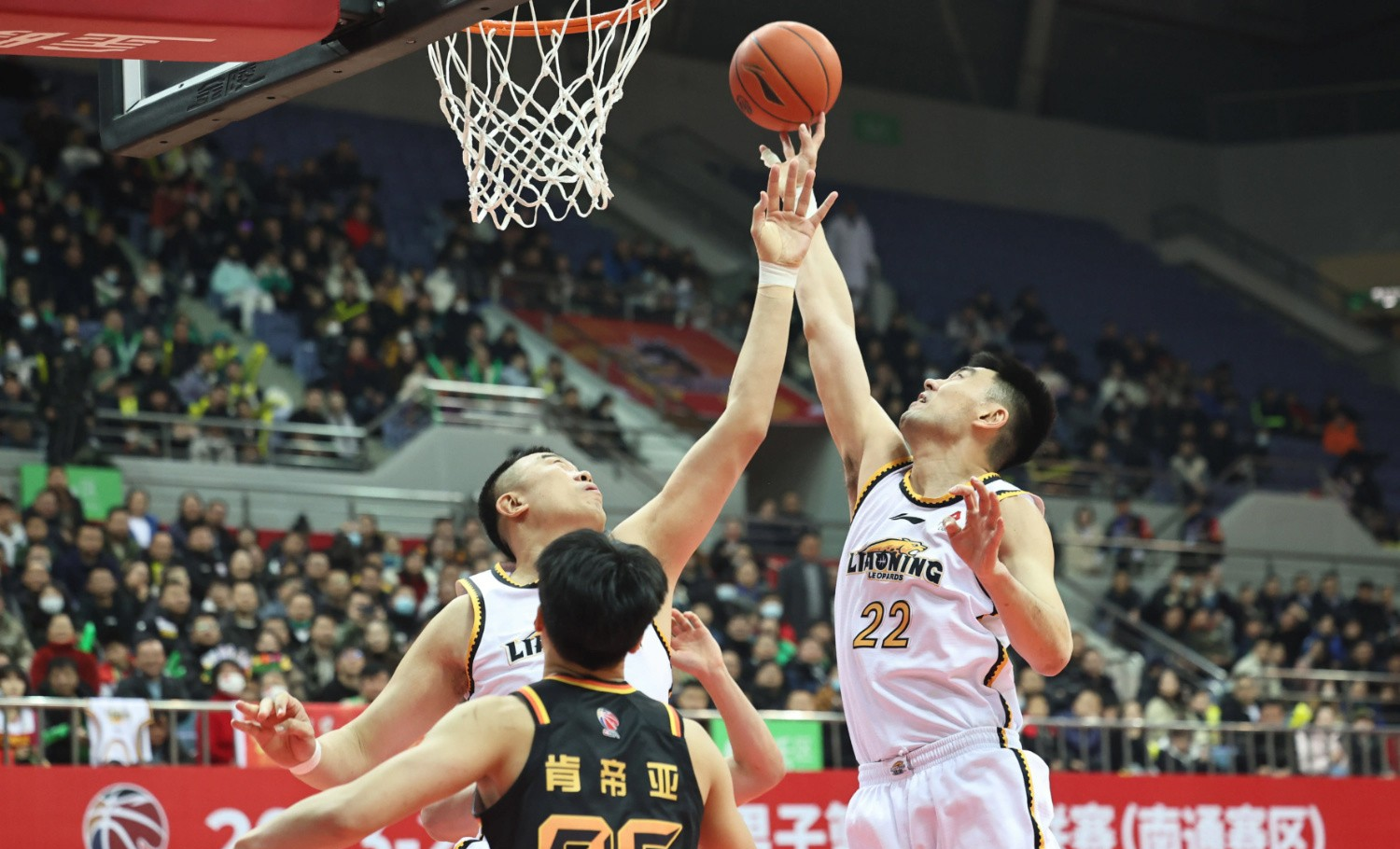 江苏男篮主场大胜，迎来胜利连连