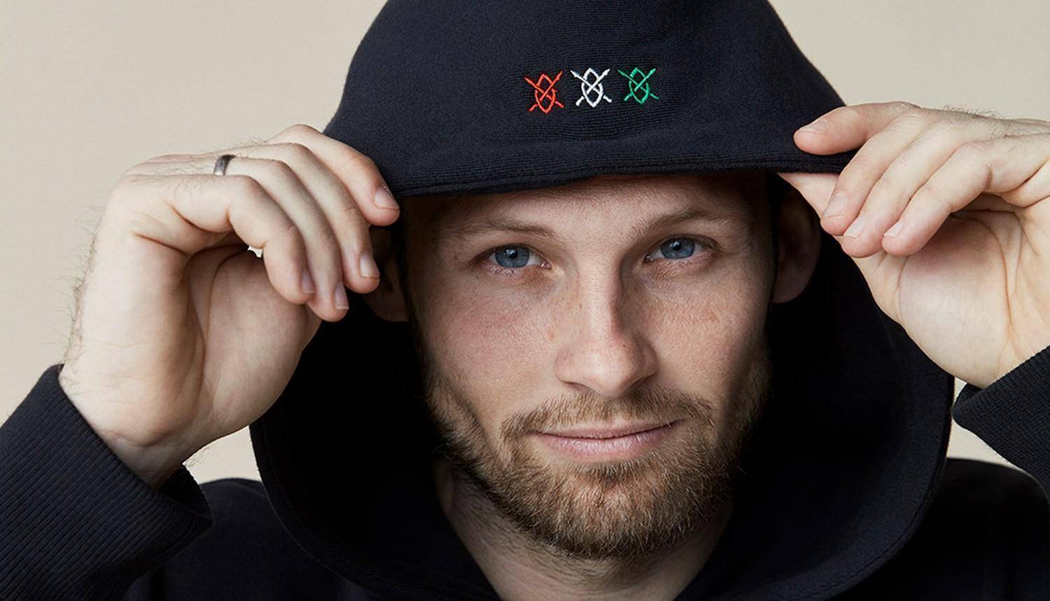 阿贾克斯惜败，晋级前程未卜