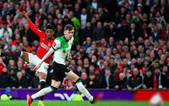 存亡之战！曼联客场逆袭热刺，保住保级希望