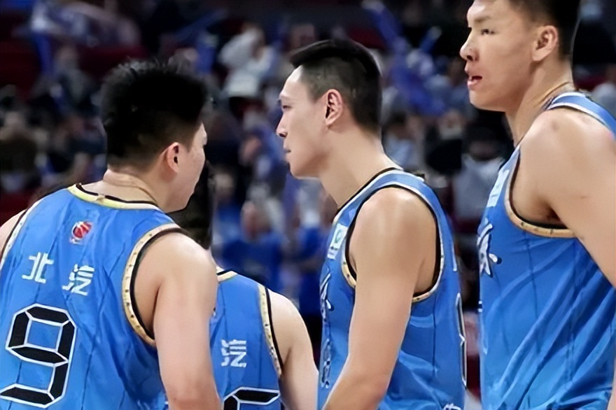 日本篮球联赛全明星赛东西区激战火花四溅