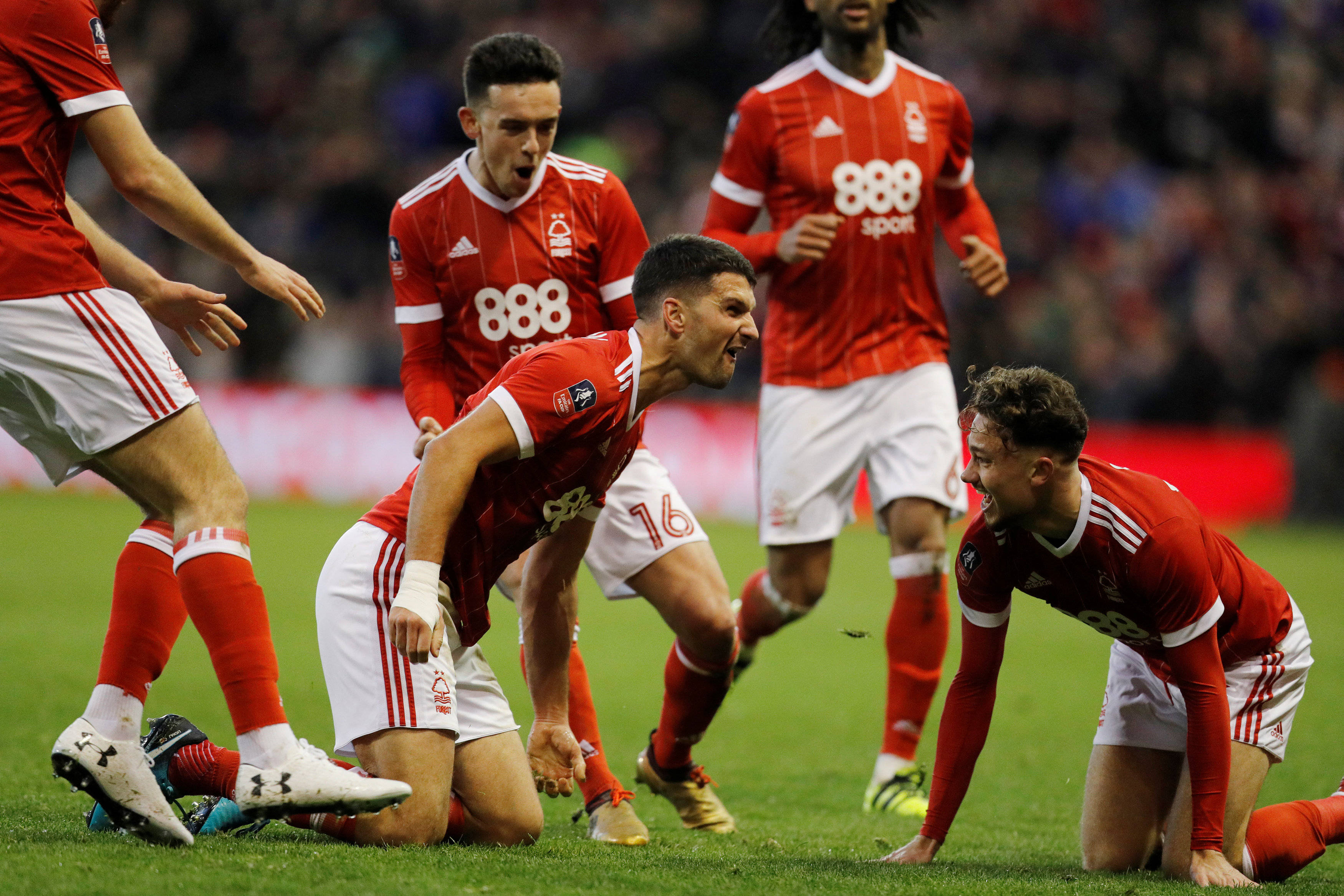 热刺门将立下发誓，誓言帮助球队冲击英超前四！