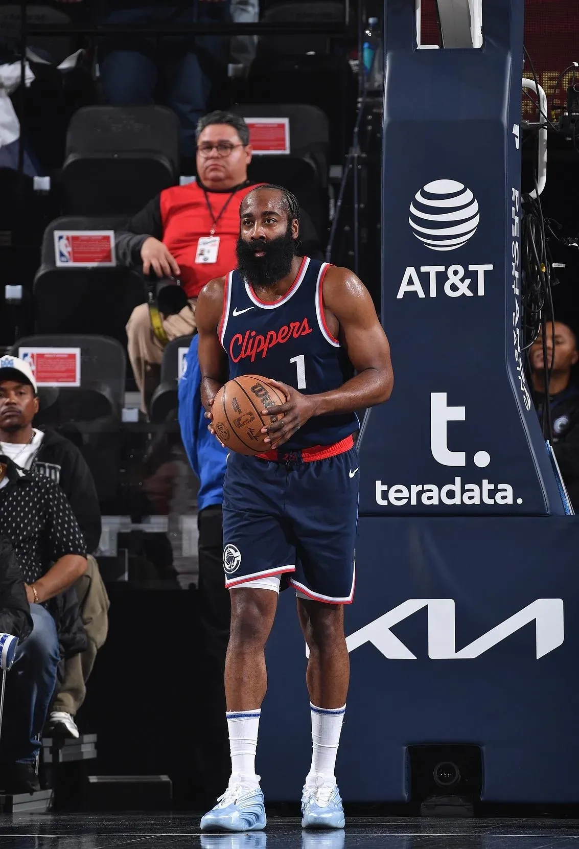 火箭客场力克篮网,哈登独得35+送对手五连败 火箭客场力克篮网,哈登独得35+送对手五连败