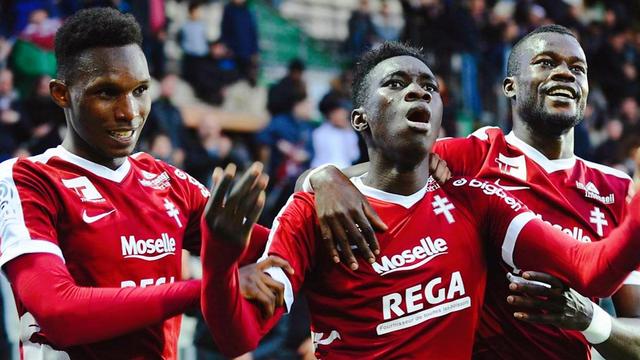 亚眠球队遭遇连败，降级危机更甚