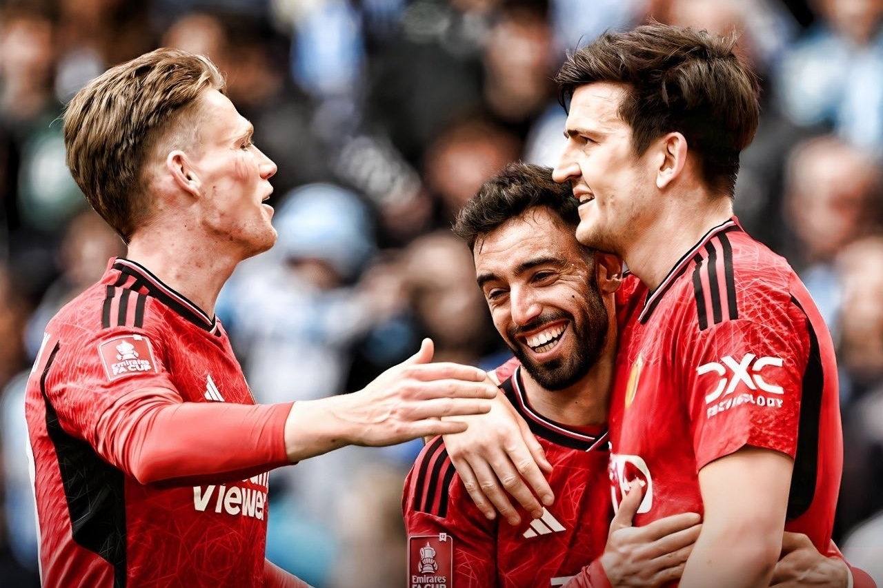 曼联在客场对阵布鲁日的比赛中展现出色