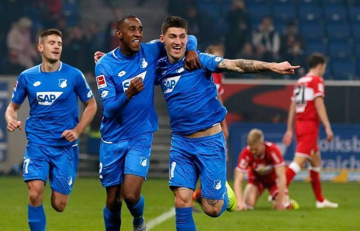 塞维利亚队主场大胜提升球队士气