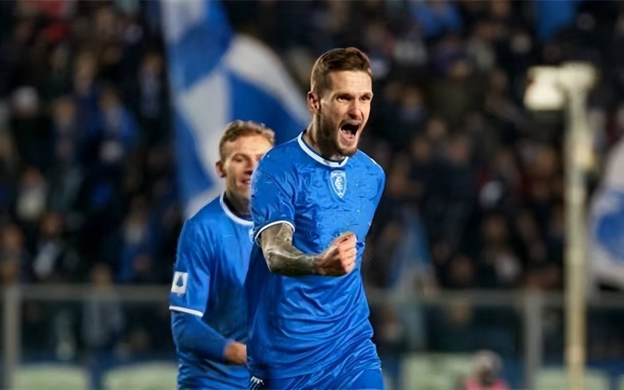 意甲联赛中球员个个状态火热，备受瞩目