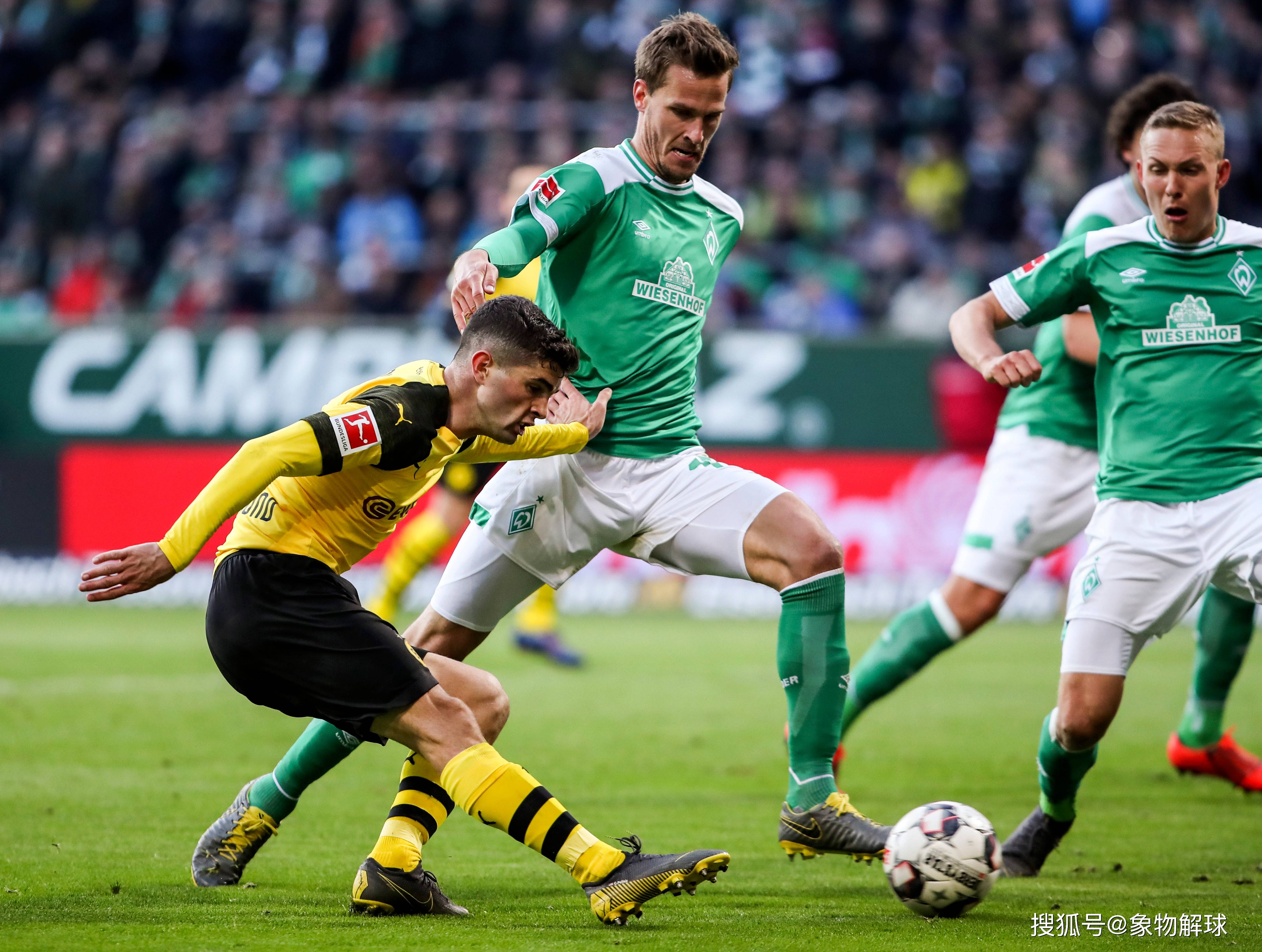 多特蒙德出其不意,逆转击败对手 多特蒙德出其不意,逆转击败对手