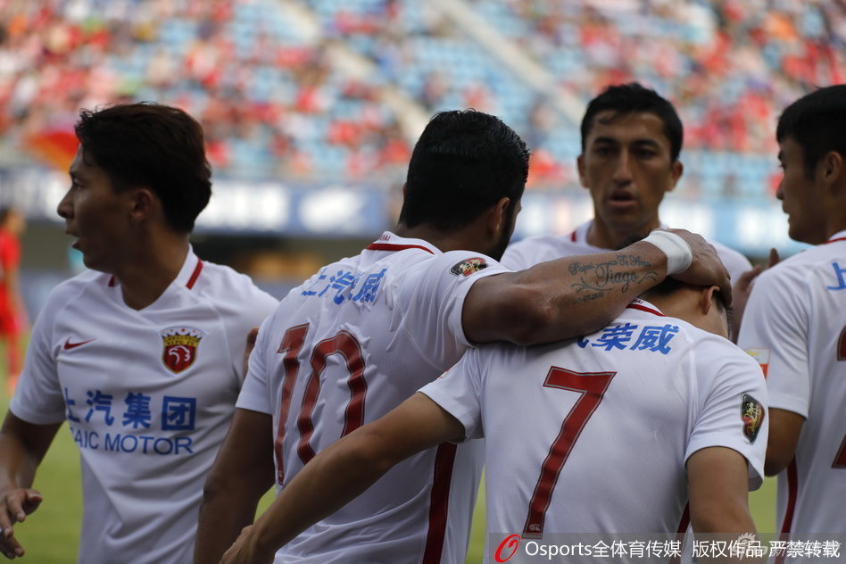 上港完美复仇富德，连续取胜提升积分！