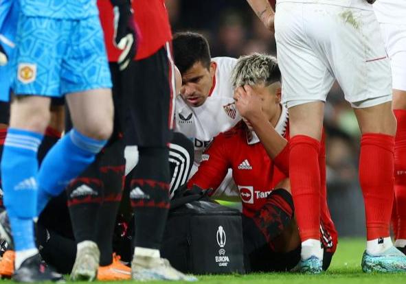 对手球队球员伤情公布引起广泛讨论