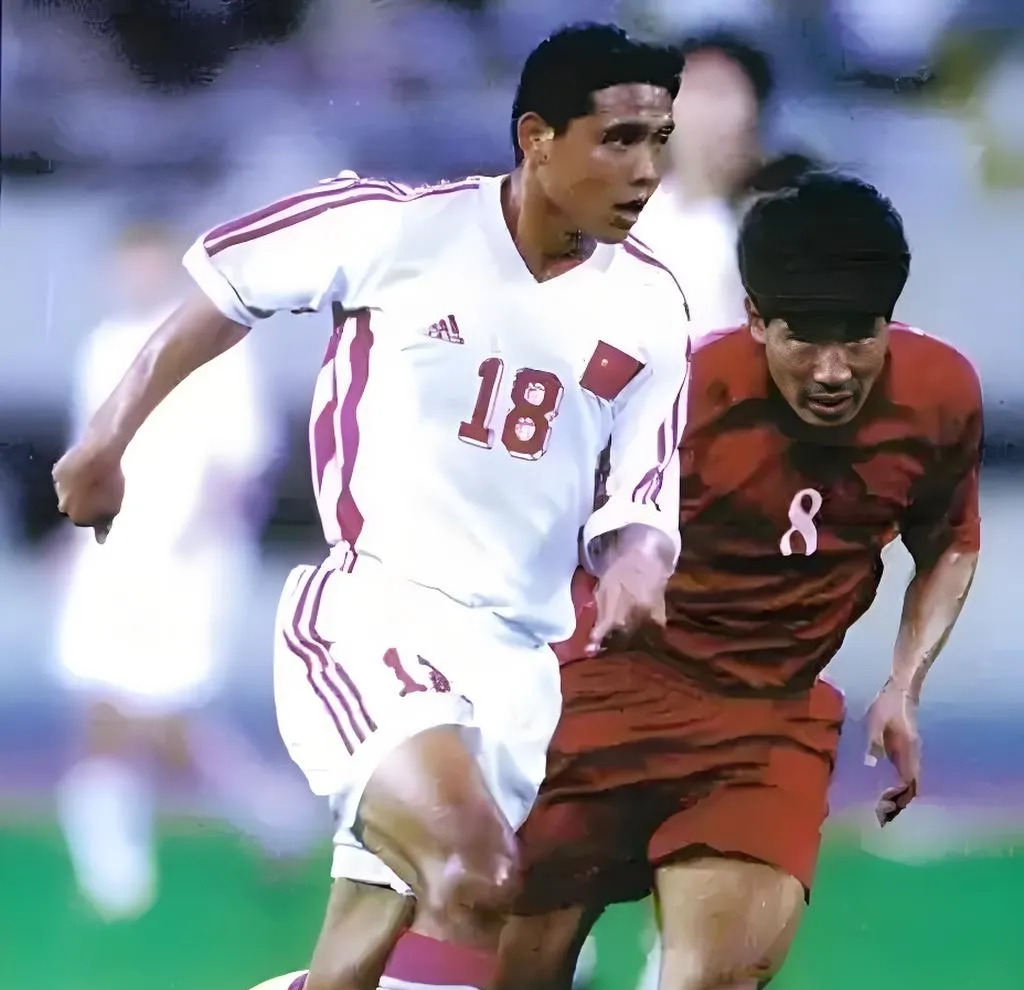 球队整体表现不佳，球员间默契应该继续培养