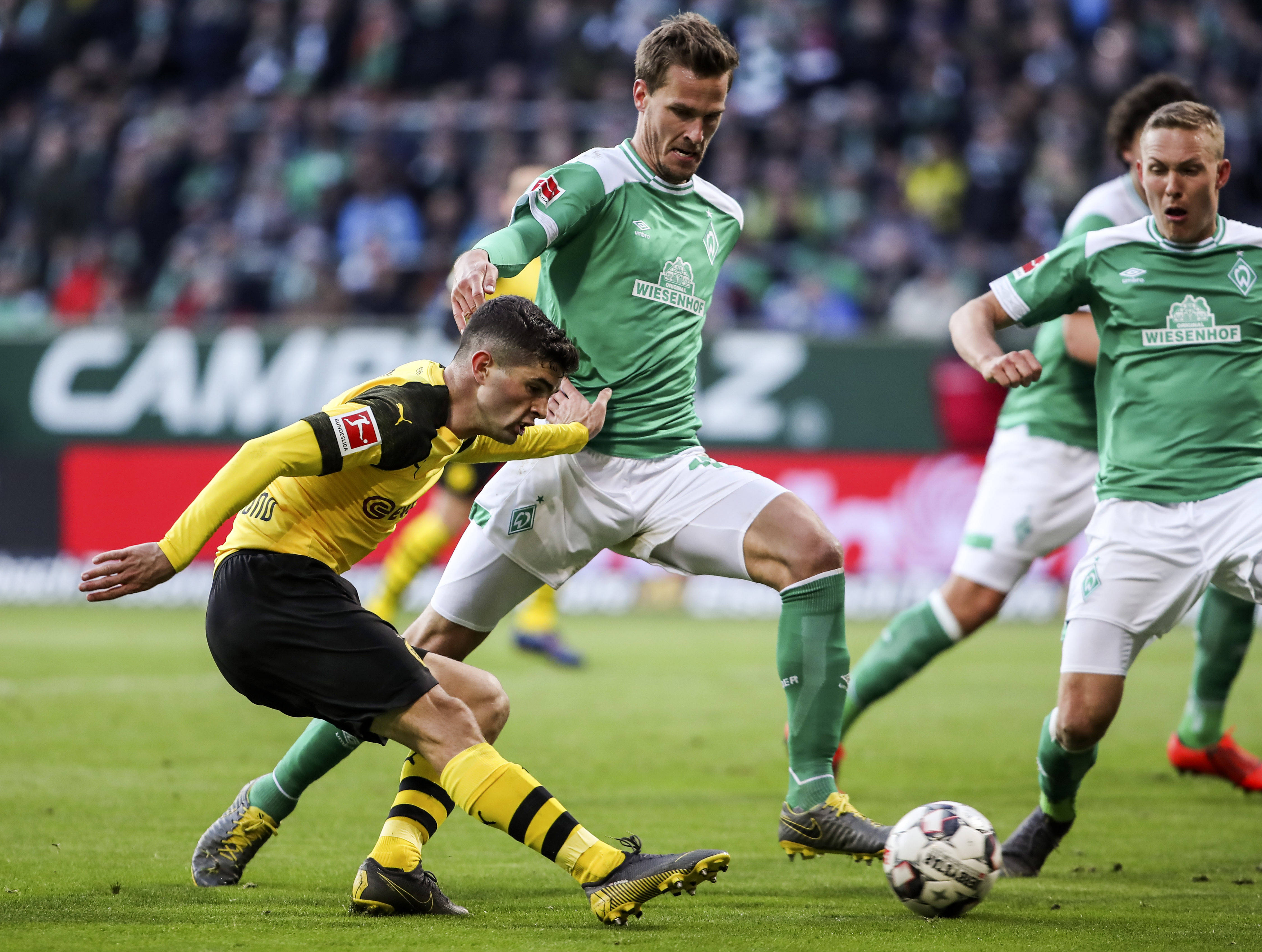 不来梅客场失利,士气低迷难以振作 不来梅客场失利,士气低迷难以振作