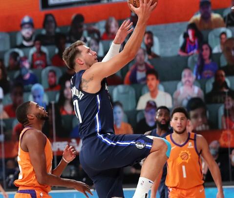 沃尔夫斯堡队遭遇逆转失败，憾失三分