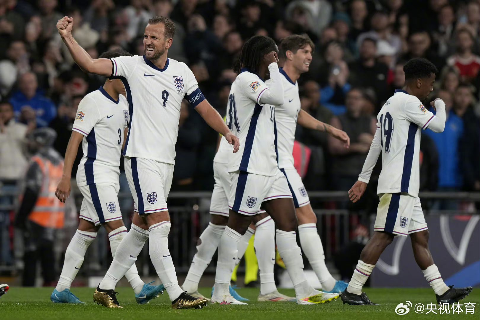 英格兰国家队成功晋级欧国联八强