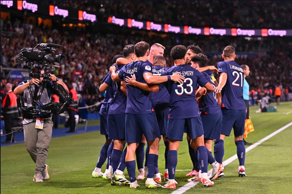 巴黎圣日耳曼主场迎战德国联赛实力队伍