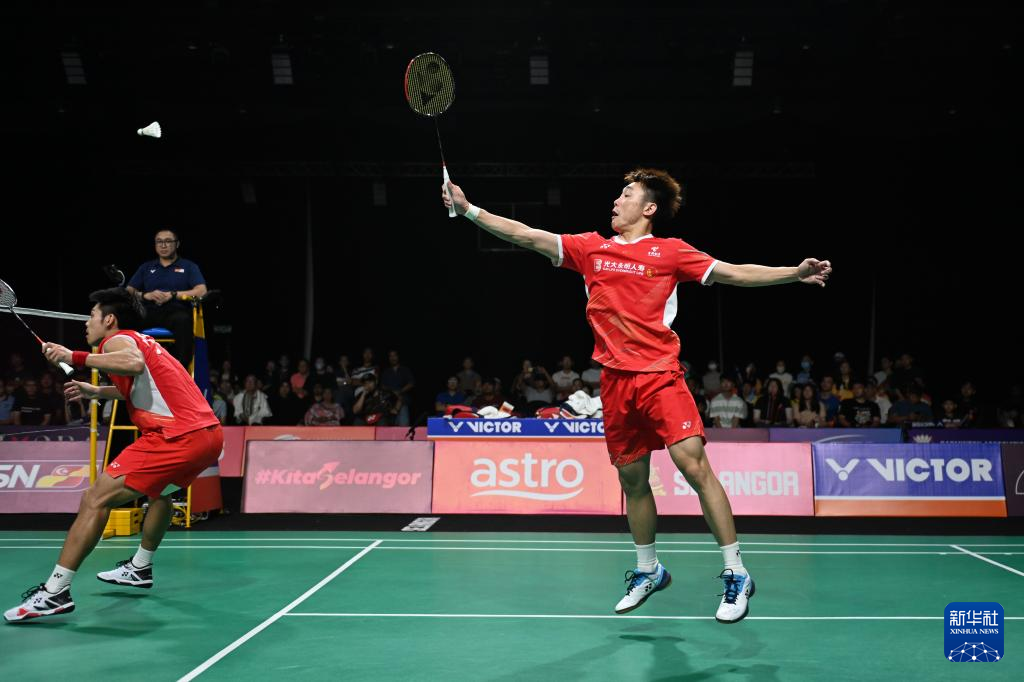 FB体育平台-亚洲球队在冠军联赛中备战半决赛