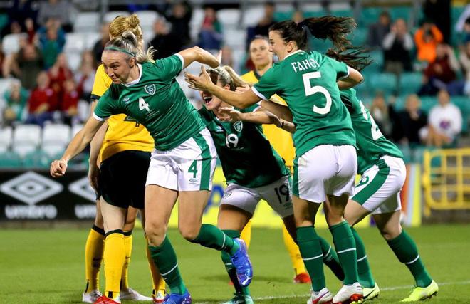 澳大利亚女足击败挪威队，提前晋级下一轮