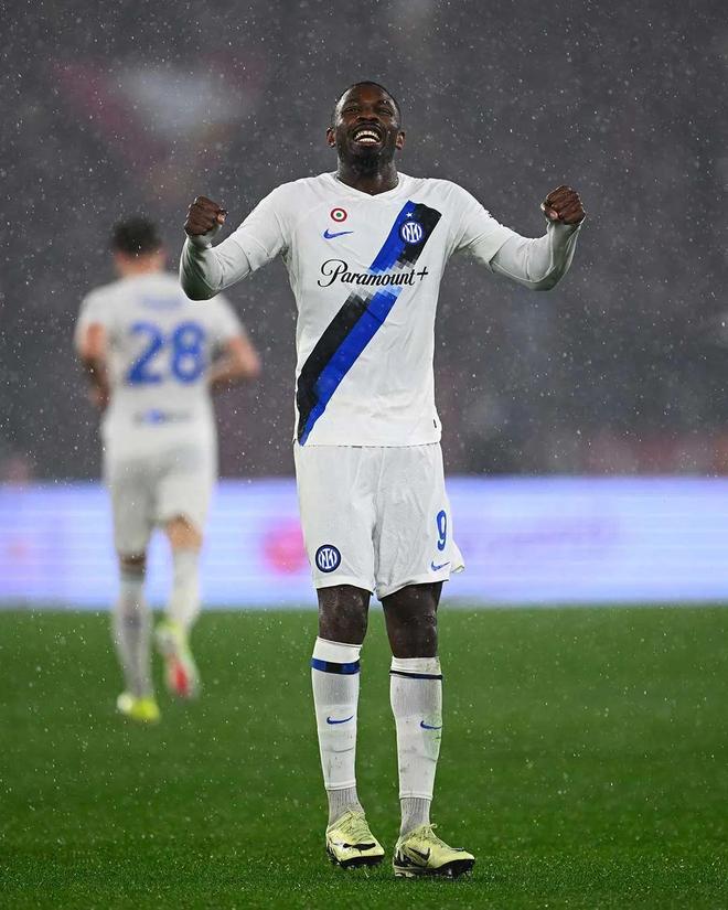 FB体育-罗马客场力克对手，向前迈进