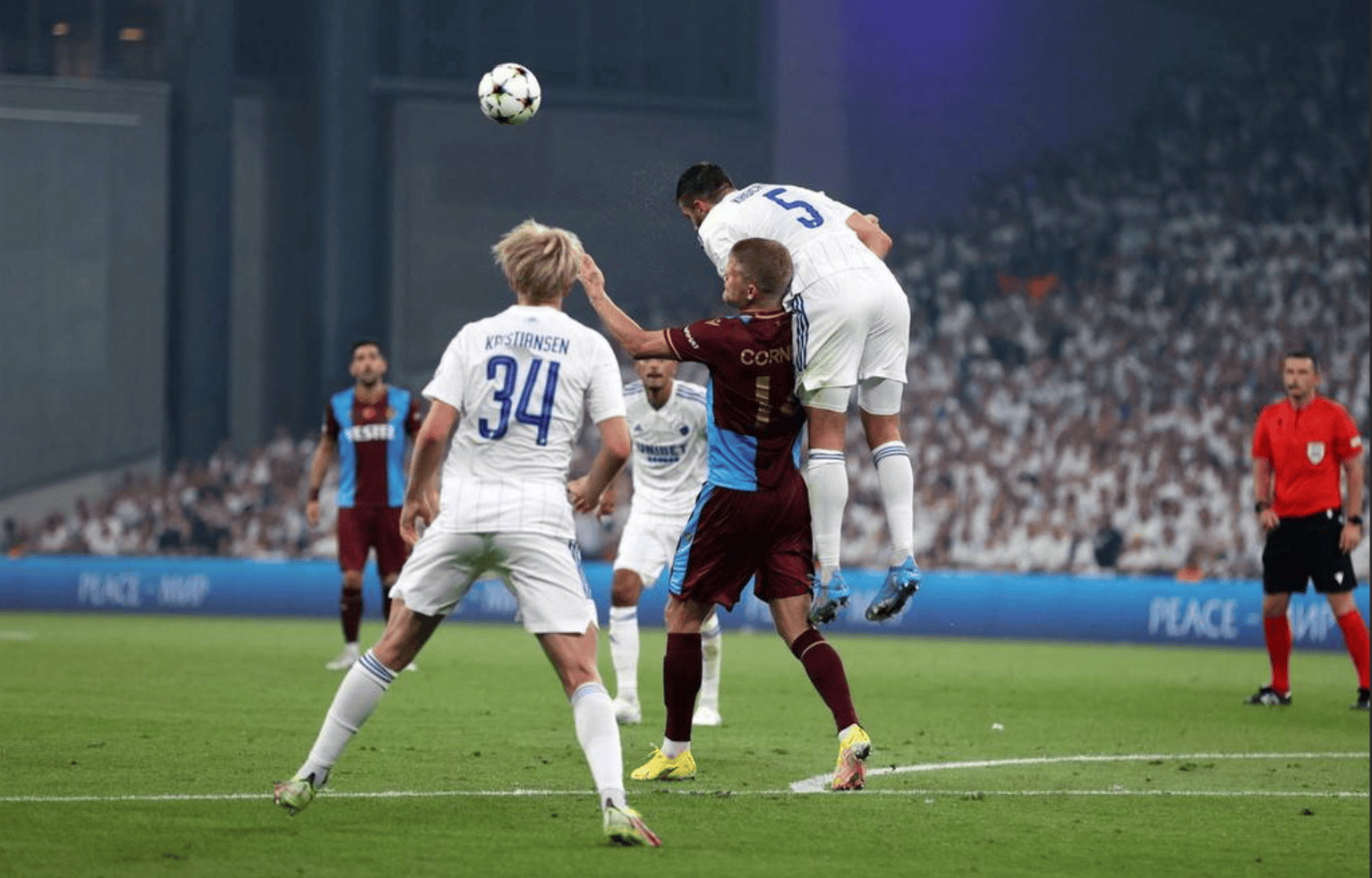 FB体育官网-马拉加逆袭晋级，继续决战欧冠之路